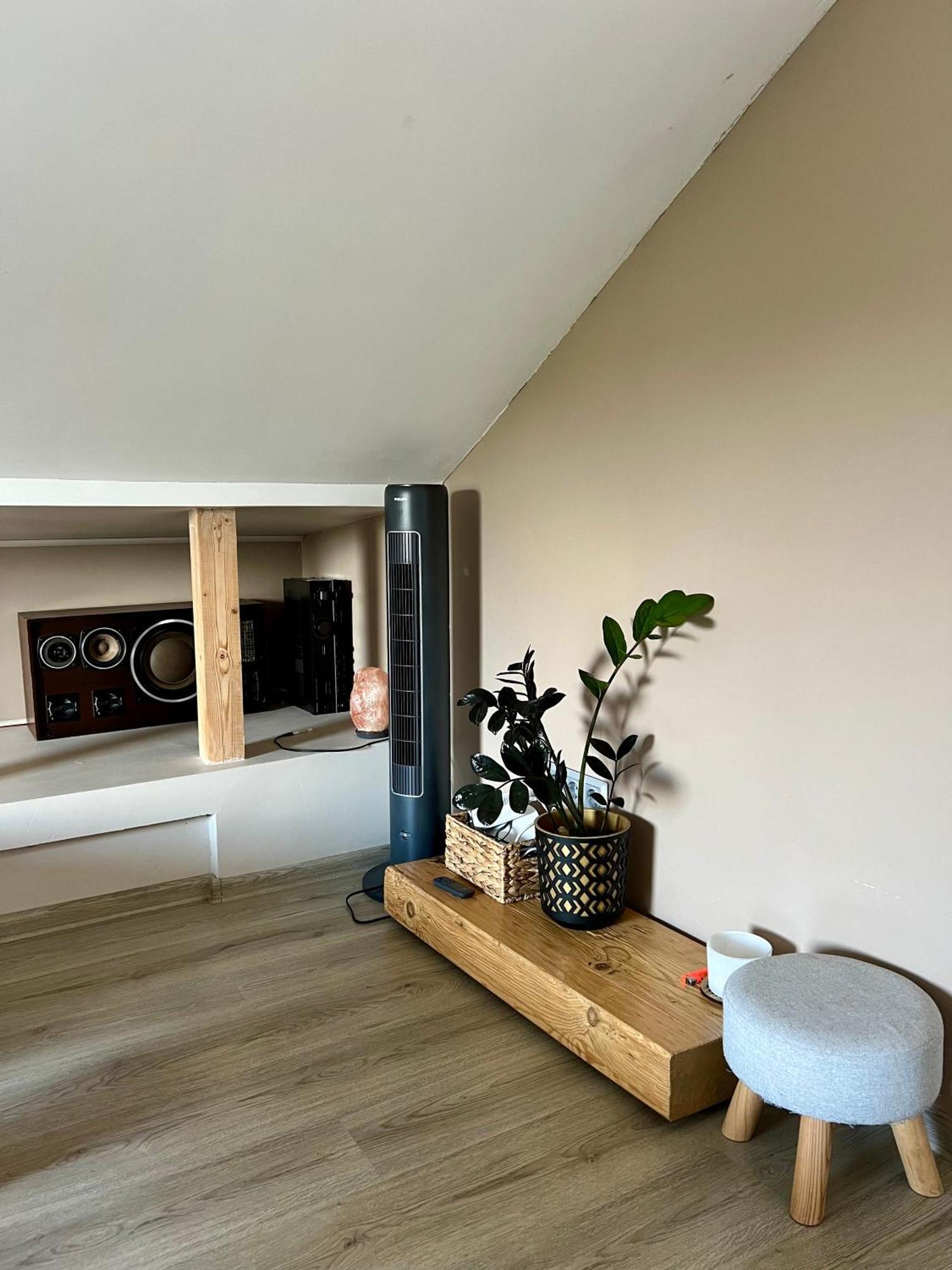 Two Story Tiny House Villa เวนต์สปิลส์ ภายนอก รูปภาพ